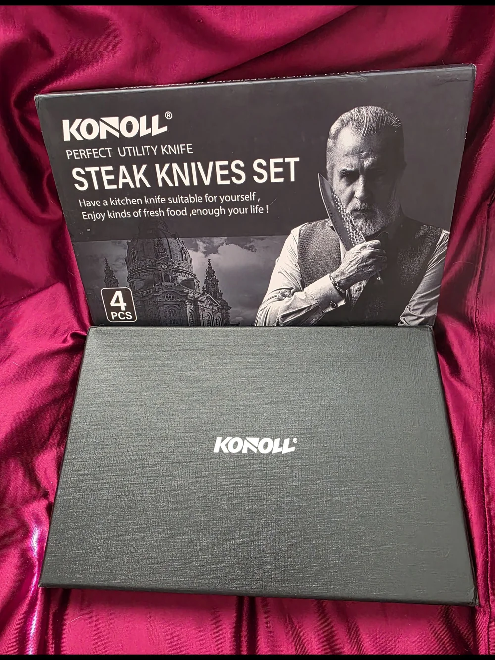 NEW- Knoll 4 Piece Steak Knives Set